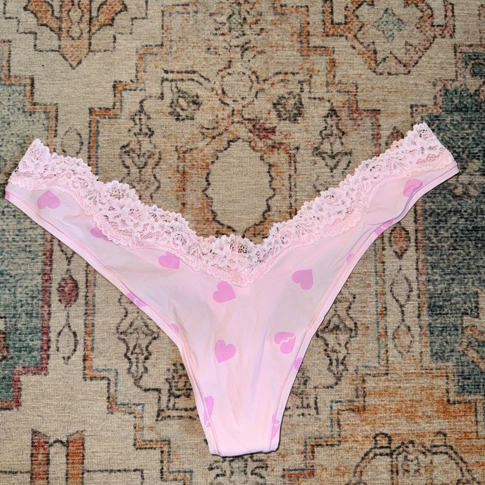 Skims Heartbreaker Fits Everybody Dipped Thong